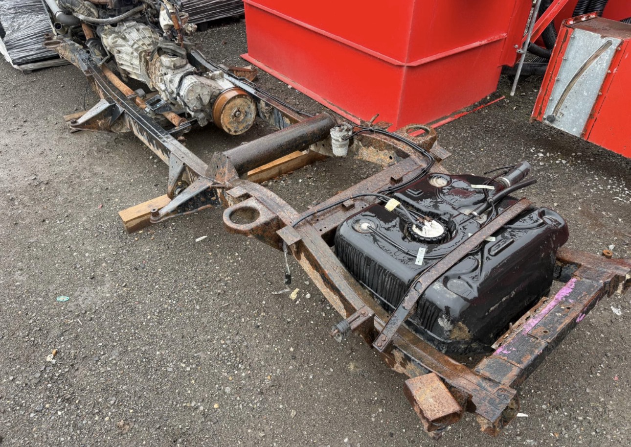 300tdi Engine Gearbox and Chassis - Image 2