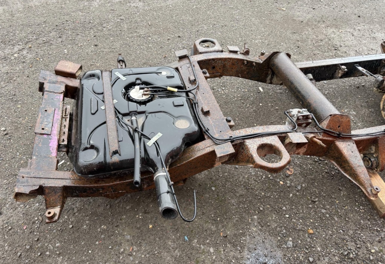 Land Rover 300Tdi engine gearbox and chassis